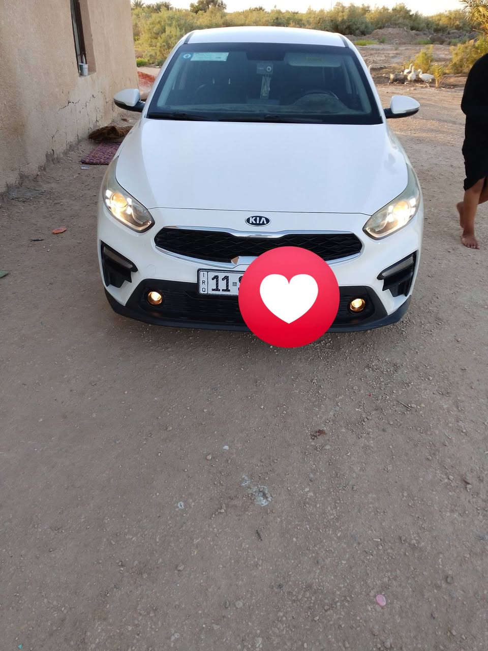 سلام عليكم 
سيراتو وارد كوري 2019 راقم بغداد مداور ثاني يوم سياره خير من الله حديديه تخم تاير جديد تبريد ثلج حداديه جديده مالك السياره بل المثني سياره فول من عده الفتحه سياره تشغيل بصمه ابواب بصمه سياره مكفوله عده الجاملغ المامي مصبوغ المحرك 1600
***********
***********. السعر 138
