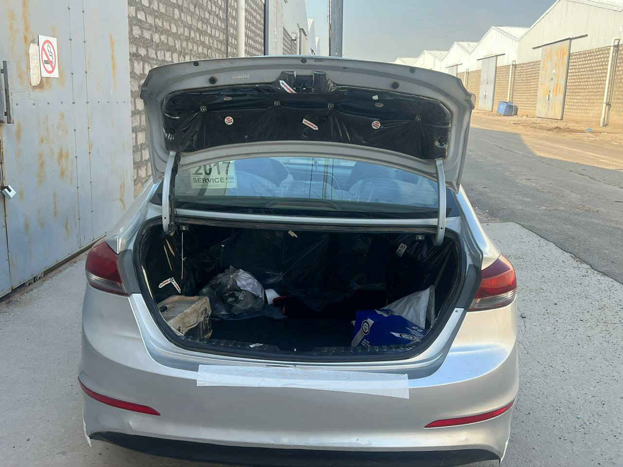 سلام عليكم النترا ١٧
بسمي بيه قماره مبدله ومصبوعه
السعر ٩٥ 
***********
