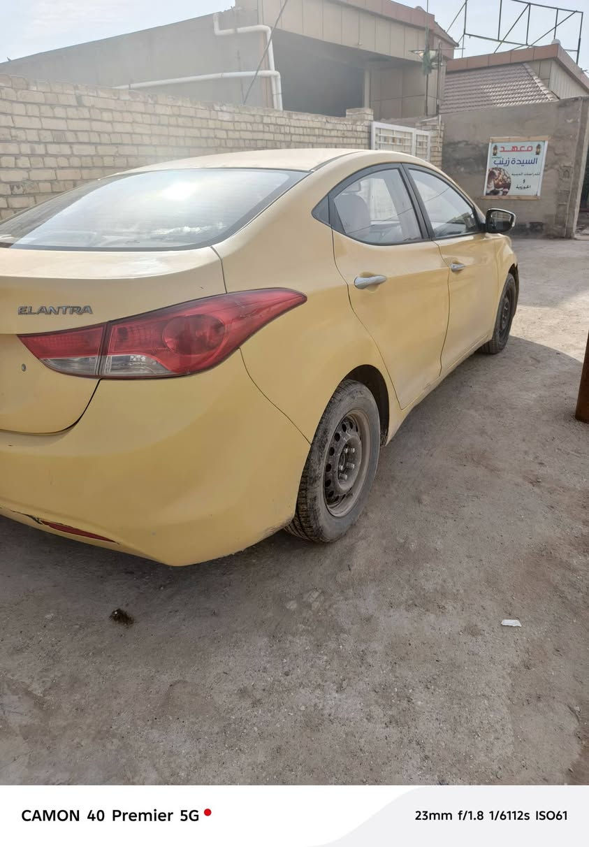 سلام عليكم
النترا ٢٠١٣ خليجي ١٦٠٠ 

بسمي السياره رقم واسط 

سعر ٩٨ وبيها مجال بسيط 

للاستفسار  غير متواجد عل فيس 

***********
