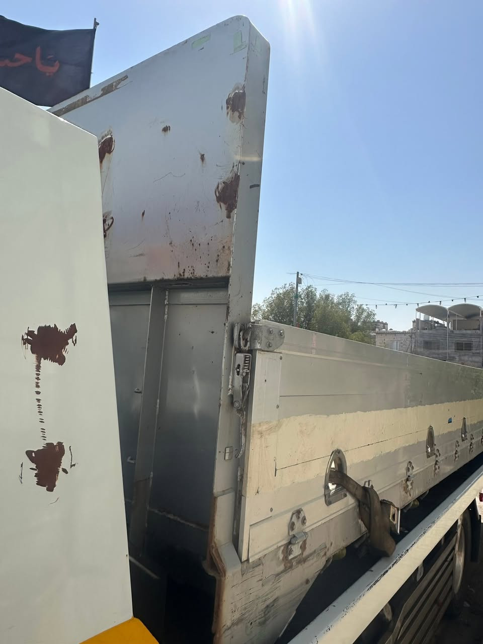 السلام عليكم بديات للبيع 6 وربع طول 
كل بدي وسعره  عنوان البصره
للاستفسار ***********
