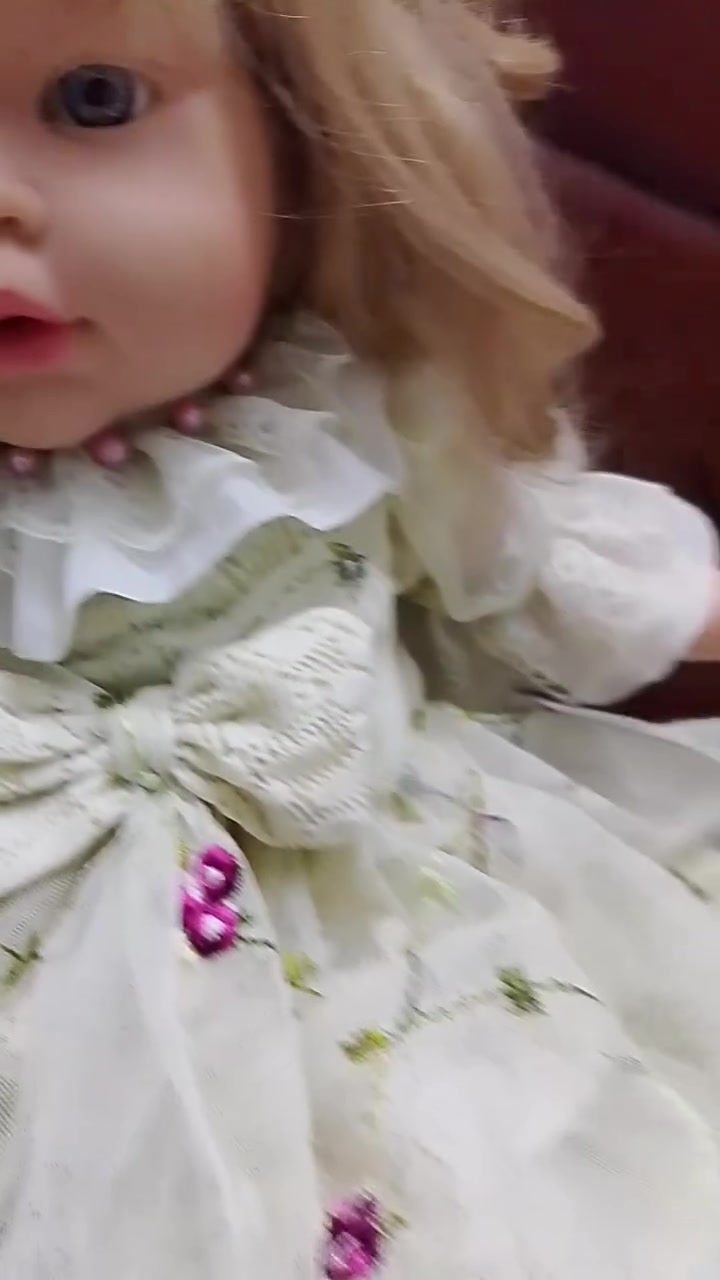 دمية جيلاتين عيون زجاجية معطرة
البدلة وتفاصيلها شغل ايدي 🥰


**إذا كنت صاحب هذا الإعلان وتريد حذفه لأي سبب، رجاءا أرسل رسالة إلى الدعم الفني**