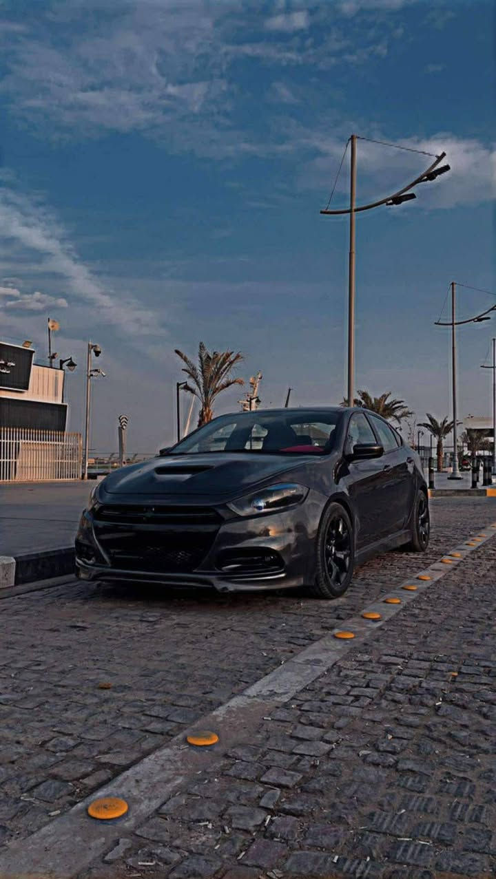 دوج دارت 2015
حادثها كما موضح بالصورة من امريكا فقط بالجاملغ الخلفي جهة السايق. ومبدل بنيد رياضي وبيها صبغ كد ثلاث اصابع باربع جهات لان شاد دوسات وهسه شايلهن لان تكسرن
دواخلها كلش حلوة ومكينة وكير كلش حلوات
نقصها بس كمبريسر لان عطل قبل اسبوعين 
رقمها بصرة مو بأسمي السيارة 
اي تفاصيل خاص وتدلل لو تخابرني
السعر 85
رقم الهاتف  ***********
