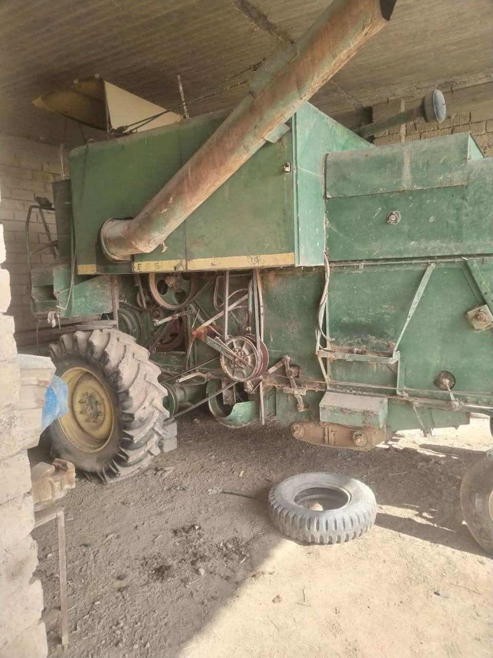 سلام عليكم
حاصده جوندير
موديل 1981
رقم نينوى 
عنون الموصل 
***********
***********
