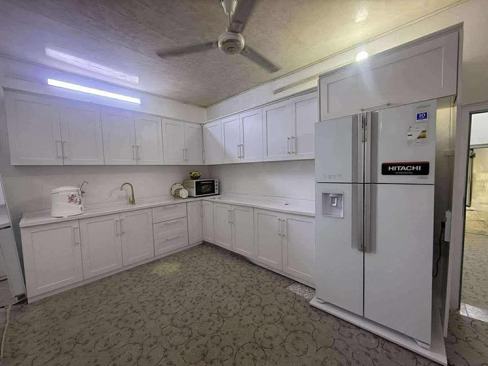 بوفڕوشتن دەسکڕد پالاپرسە لەکەلاڕە هەڕبەڕێزێک وێستێ تەڵەفون بکات ***********
