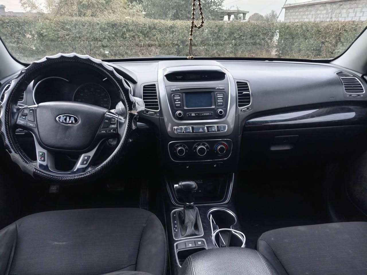 السلام عليكم سياره للبيع كيا سورنتو موديل ٢٠١٥ أمريكي رقم بغداد مكان سياره بغداد اليوسفيه السعر ١٥٥ وبيها مجال رقمي *********** كورك ***********
