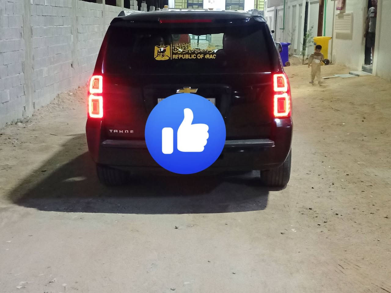 سلام عليكم تاهو للبيع موديل 18 بعد معروفه مواصفاتها مايحتاج اكول وارد امريكي حادثه شخوط بل باب السايق والباب الخلفي فنينهن مصبوغات والباقي كله كفاله حداديه جديده مكينه مامفتوحه كير كله وكاله مال بيت ماشايفه الخط ماشيه 127 رقمها بغداد راعيها موجود السعر اتصل ***********
