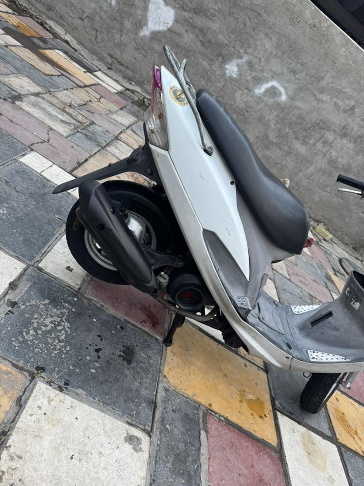 سلام عليكم للبيع ماكس منغولي كفاله جديده اي نقص مابيه نكره السعر 550للاستفسار ***********مكاني بغداد حي القاهره
