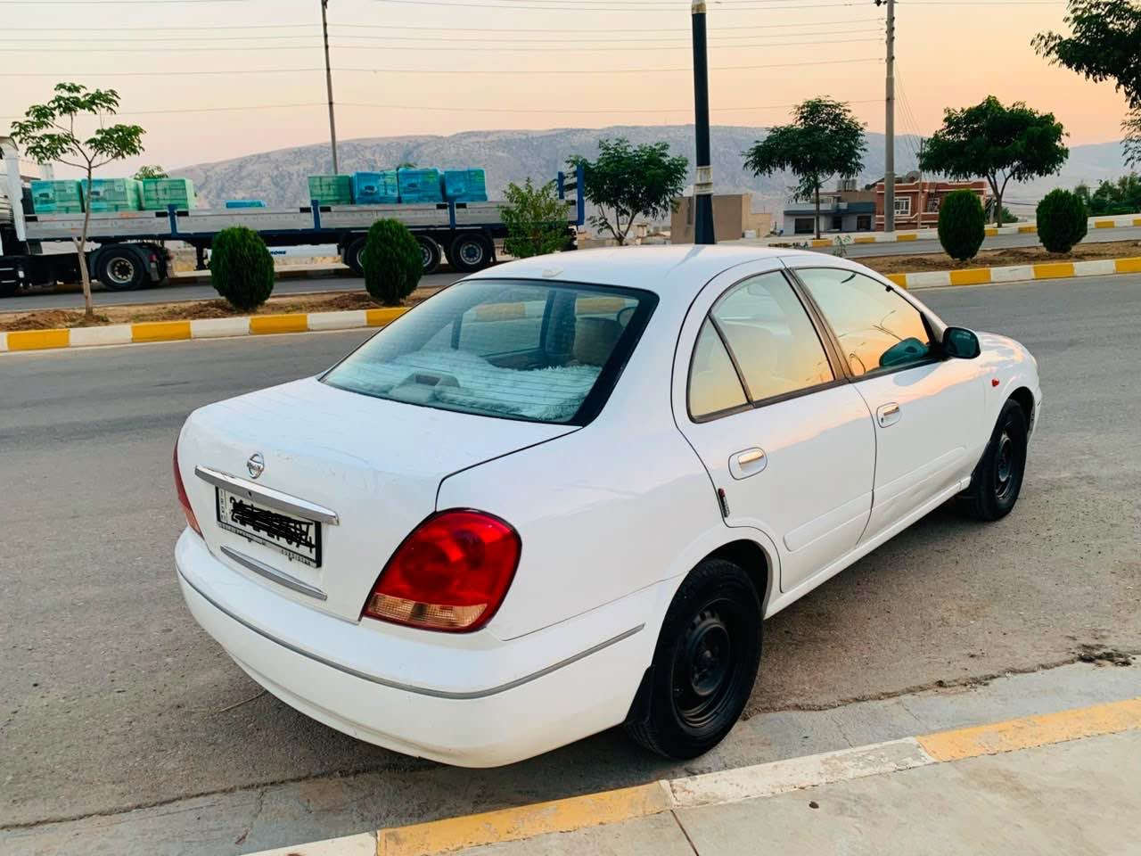 نیسان سەنی مۆدیل 2009سپی بەفری گیر عادی مەکینە سپی ١٦ی مەرخوب گیرو مەکینەو تەقەو رەقەو هەموو گیانی بەشەرتی فیتەر سەنەوی تا 2029تازەیە بەناوی خۆمانەو وەکالەش دەکەین  سەیارەکە مالی دۆستە بی بۆیاخ تەنها یەک پەلە بۆیاخی هەیە ***********///*********** دار بنديهكان, السليمانية
