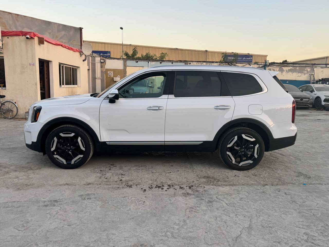 تولورايد موديل 2025 فئةs
يومين توصل سفوان. تريدها حره تريدها على كتاب شهداء

ماشيه ٤الاف زيرو 

التفاصيل ع الخاص 

***********
