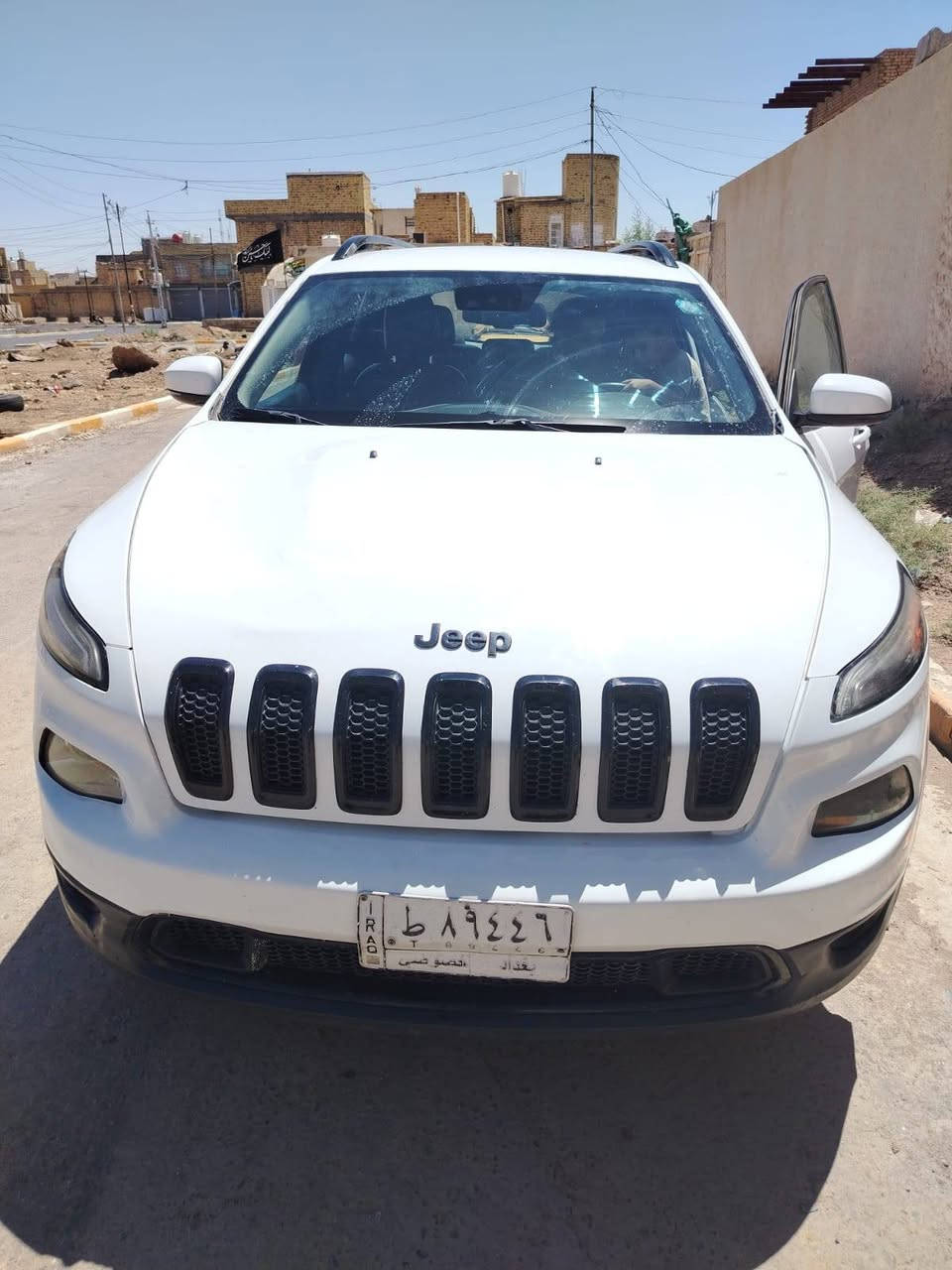 السلام عليكم
جيب بزون فول عدا الفتحه
مكينه ٣٦٠٠ رقمها بغداد تحويل ثاني يوم سونارها مرفق بالمنشور 
مكاني ميسان
***********
