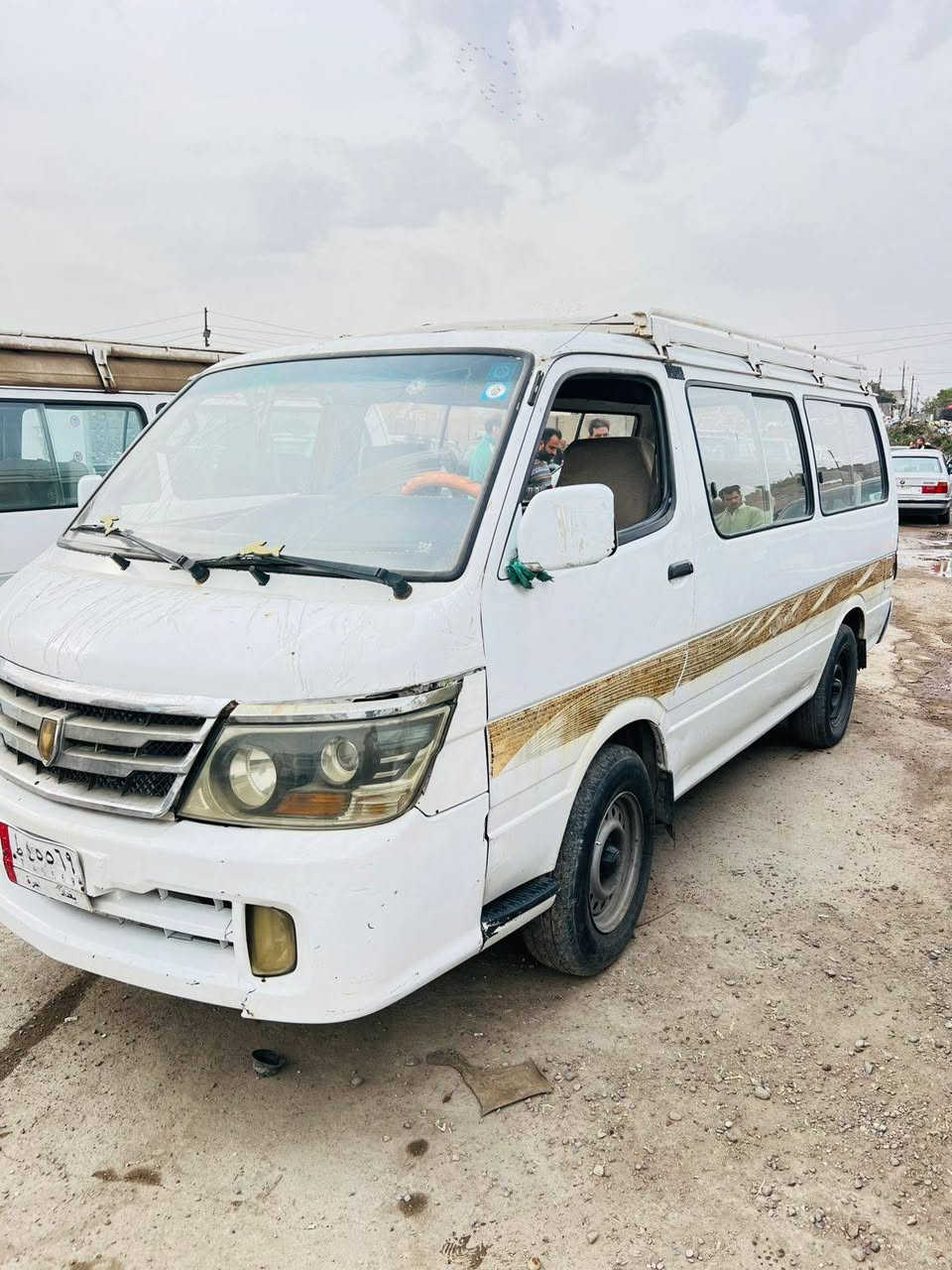 سلام عليكم جنبي مديل 2015 مكفولة من ضربة وصبغ مكينة وكير واكسل مكفولات رقم بغداد 63 وبيهة مجال قليل تصال على رقم غير مامتواجد على فيس ***********
