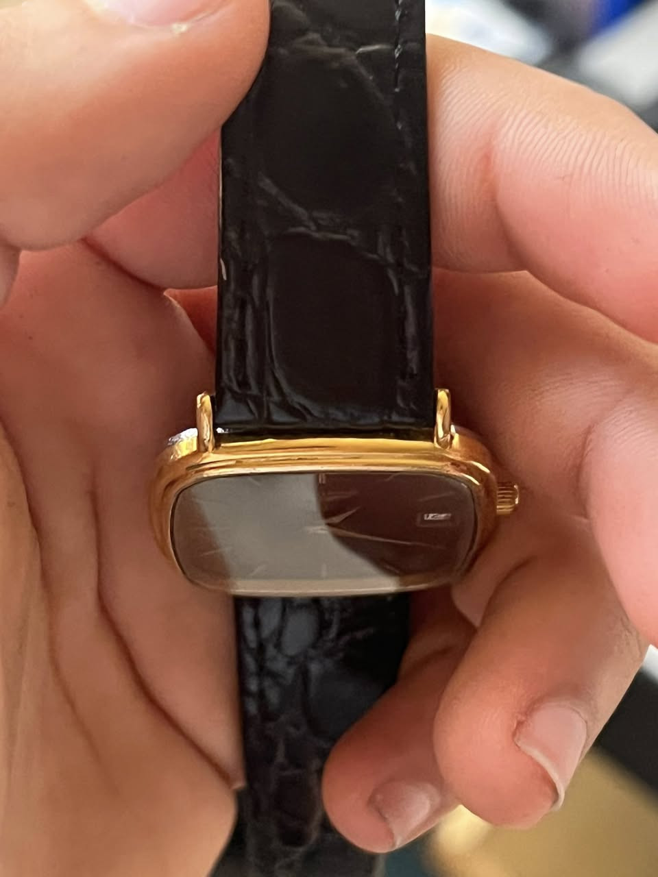 لونجين كوارتز يا شباب
الابعاد ( العرض 31mm , الطول 34mm ) 
السمك ( 6mm ) شبه قشطه
المينا مغبره 
تغليف ذهب 20 مايكرو 
النضافة 95‎%‎
كامل الساعه بلاد فقط البك مستبدل 
للاستفسار عن السعر يرجى المراسله خاص


**إذا كنت صاحب هذا الإعلان وتريد حذفه لأي سبب، رجاءا أرسل رسالة إلى الدعم الفني**