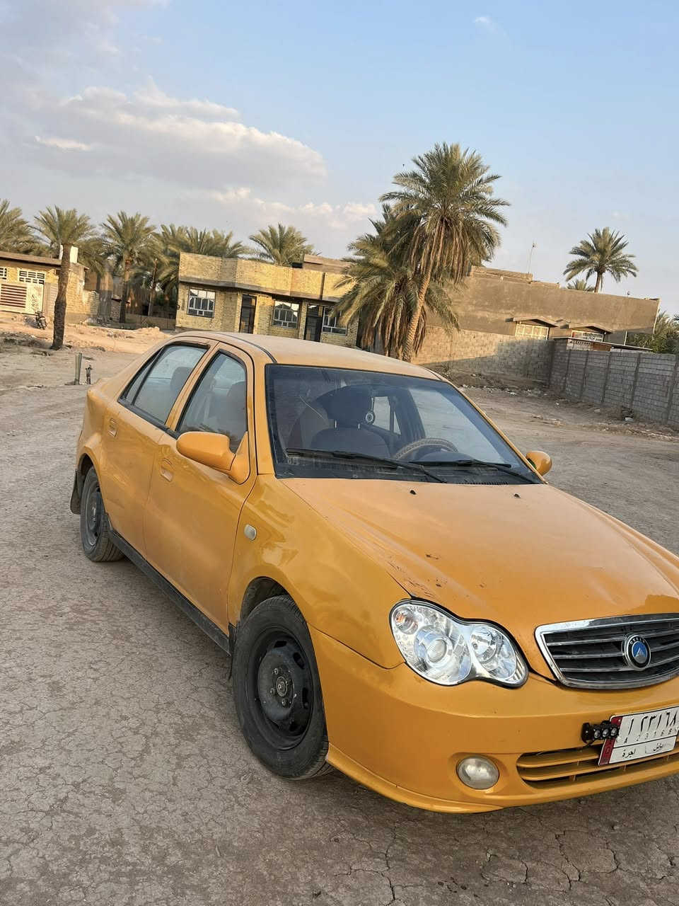 سلام عليكم سياره للبيع جيلي ck موديل 2012 مكينه خير من الله لا تنقيص ولا تبخير بيها ضربه بلجاملغ الي عكس السايق 
وبيها الگير النمره الرابعه ما تعشق فقط هذني بيها 
وعليها هيئه 135 تنقص من سعر السياره السنويه سقطت يوم 7/3 
يعني تكدر تحولها بهذا الشهر 
سعرها 28 وبيها مجال
مكاني بابل 
‭0780 645 2062‬
***********
