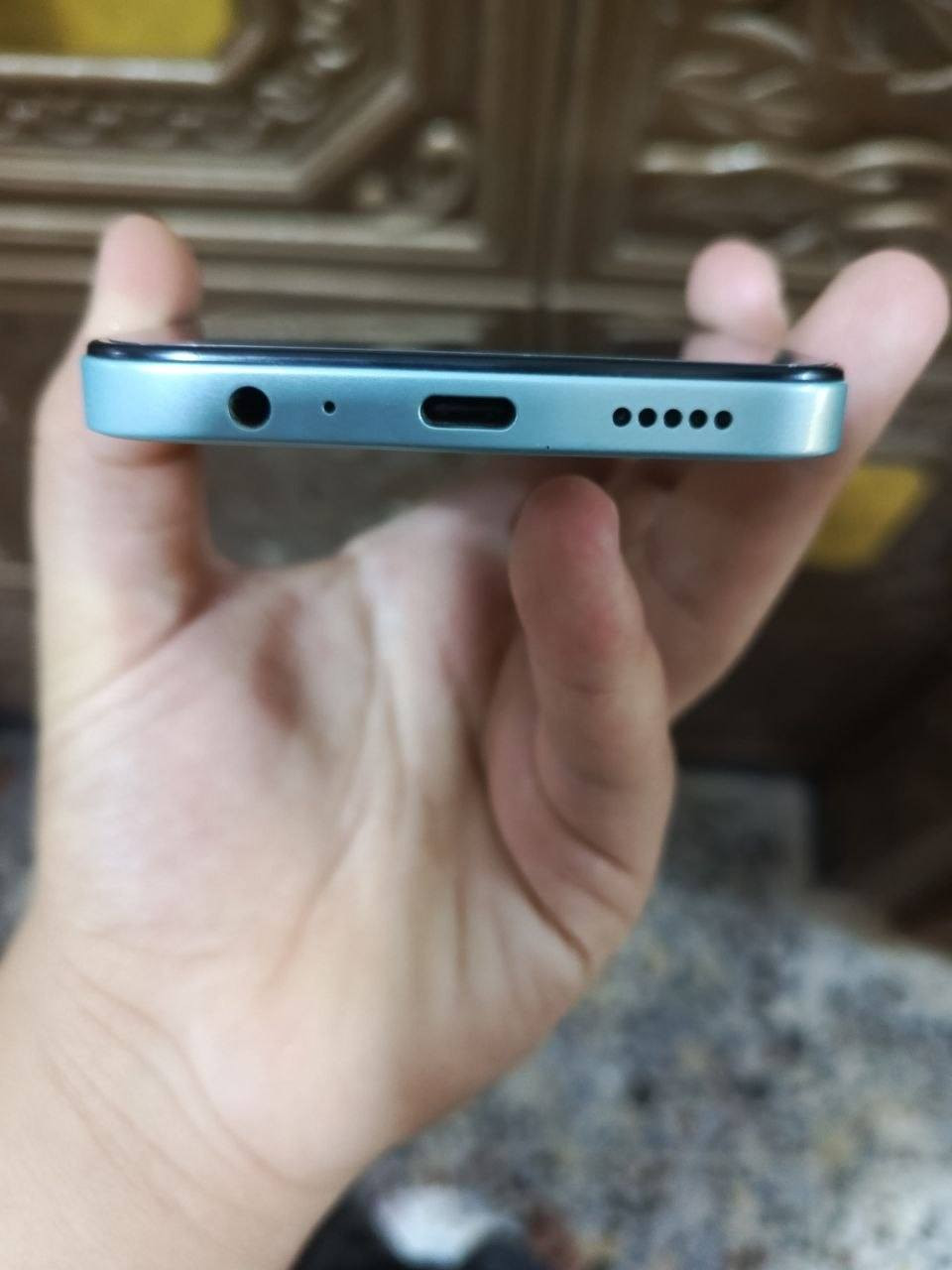 سلام عليكم جهاز هونر x6c ذاكره256 جهاز مدعوم ب ذكاء الاصطناعي جهاز شخط ما بي مكفول كامل ملاحقات ويا4 كفرات مستخدم قليل سعرررر جديد 230 اني عارضه ب200 الف اي ستفسار راسلني خاص او عل رقم ***********
