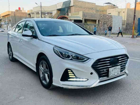 السلام عليكم
سوناتا 2018. خليجي شركة العامة مكفولة 
رقم بغداد 
مواصفات 
١- محرك ٢٤٠٠ دوش 
٢- كشنات جلد + كهرباء 
٣- قطعتين تبريد 
٤- مري شفط + إشاره 
٥- كامره + شاشة وسط 
باقي مواصفات الشركة العامة 
سياره جاهزه من كلشي ماشية 120 الف كم مكينه وكير على وضع الشركة بدون فتح 
مكفولة من الحادث والصبغ بية بارد مكانين صغار 
مكانه :- بغداد 
السعر :- 154
***********
