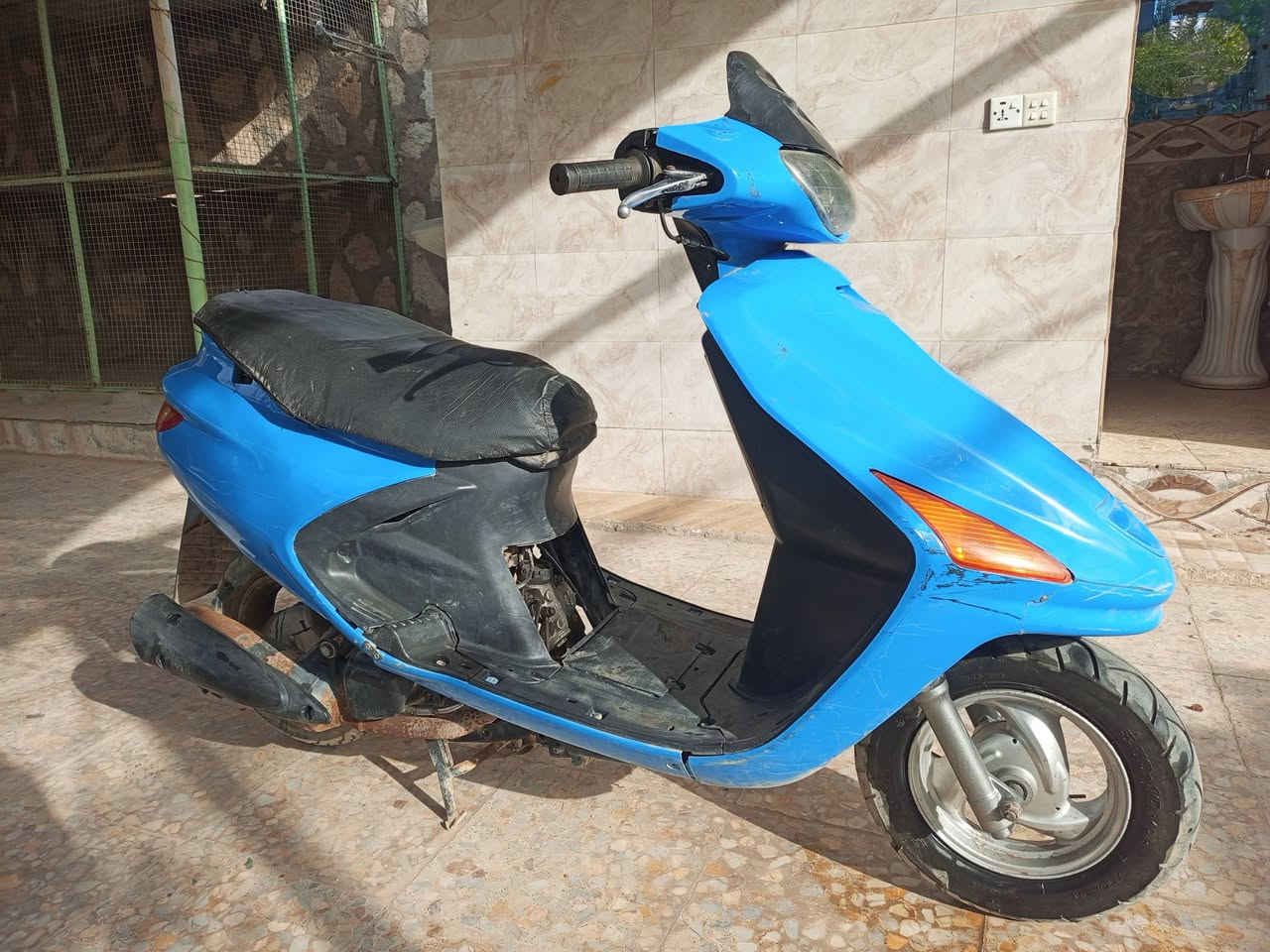 فراشه فحل
دراجه نضيفه كهربائيات كله شغاله من الطول للطول 
مكينه لاتبخير ولانضوح
شلعه ومعدل
نصبته كدامك 
السعر175وبيه مجال كلش قليل حك الجيه

(((بيه نواقص تاير خلفي طاك وسبايدر )))

مكاني حله ابو غرق 
***********
