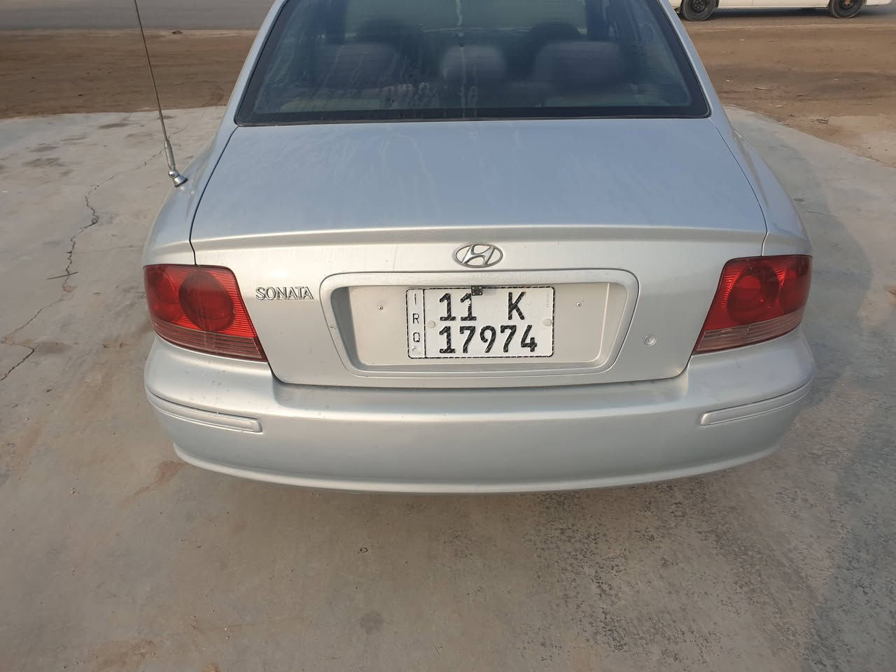 سلام عليكم هونداي سوناتا وارد خليجي ٢٠٠٢ 
رقم بغداد باسمي هزه جديده 
مصبوغه عام صبغ فرن درجه اولى 
فتحه شغاله
داخل ملكي صاج
مري شفط ام الاشره 
السعر ٦٧ وبيها مجال 
المكان بابل محاويل 
***********
