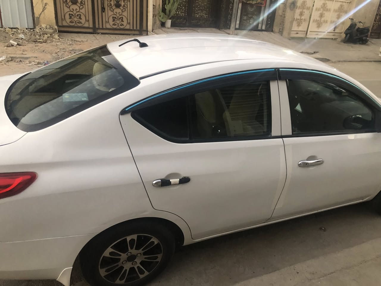 للبيع نيسان فيرسا موديل 12 رقم. جديد
سيارة بيها تبديل فقط بنيد ووبيها بارد مكفولة من الضربة القوية مكينة كير خير من الله على فحص تاخذ وين تريد ترايك بيها بسمي شرط تحويل السعر ٨٠ بيها مجال حك الجية عنوان حي العامل ***********
