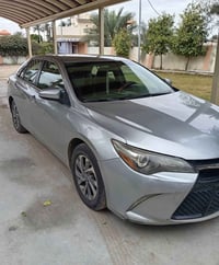 للبيع كامري ٢٠١٦ مكفوله من الصبغ والضربه للاستفسار 07821777380