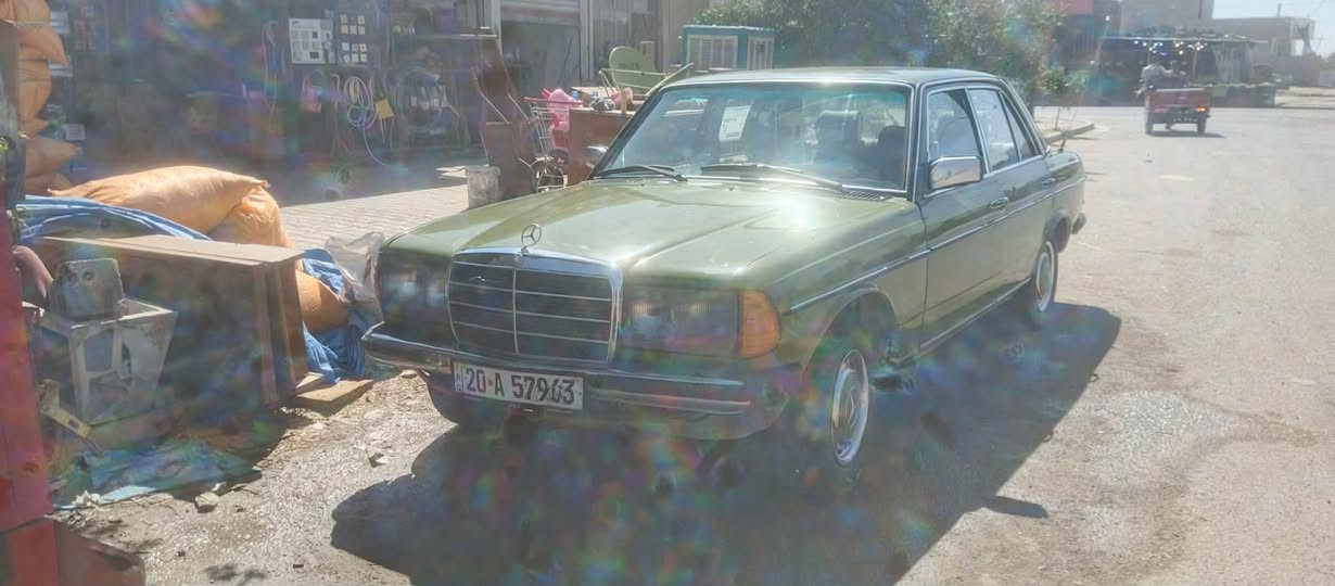 من رخصة الادمن المحترم 
مارسدس ابو جحيل 230 موديل1982
 محرك بلادي
رقم انكليزي ديالى 
السعر 65 نقد 
وابيع قسط بس بالقسط يختلف السعر حسب مقدمتك
تدفع مقدم والباقي ٣ اوراق بالشهر


**إذا كنت صاحب هذا الإعلان وتريد حذفه لأي سبب، رجاءا أرسل رسالة إلى الدعم الفني**