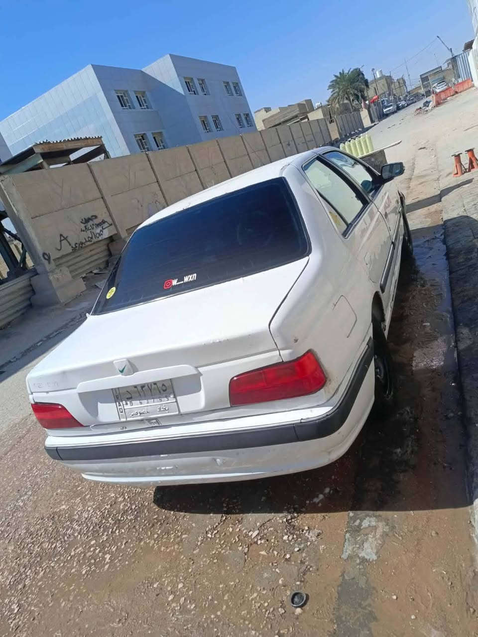 سياره بيجو بارس للبيع رقم بغداد مدور ثاني يوم جير ومكينه مقفولات السياره نظيفه ماه قشرهم ضيف والسياره حلوه جاهزه السعر 35 موديل 11 واللي عنده مراوس خليجيني مراوس فقط ياباني مكان النجف 
***********
