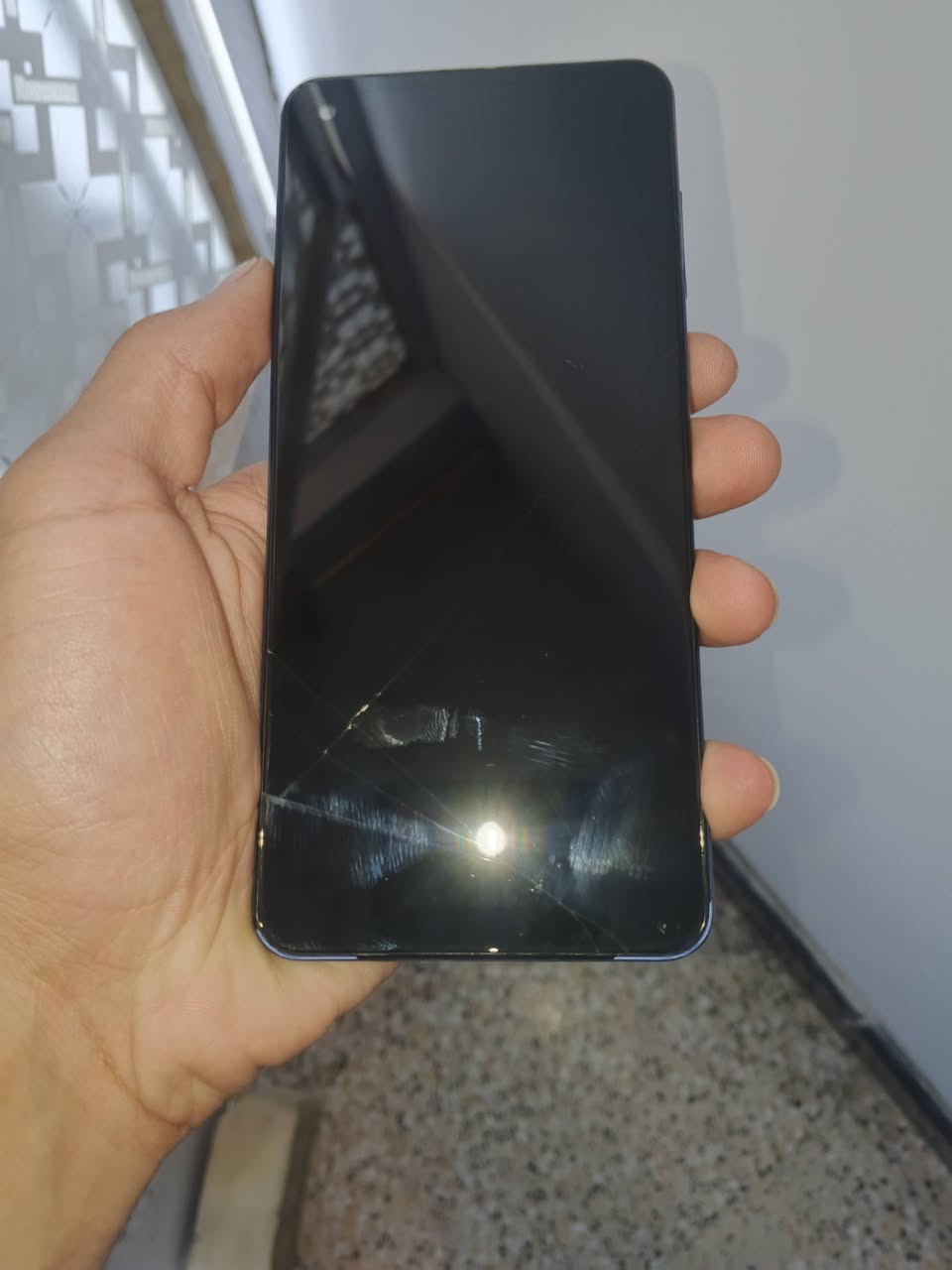 A21s
ذاكره 64
بي فطور بالشاشه وبصمه واكفه 
نظيف نوعاً ما للبيع مكاني بلديات 
*********** واتساب
