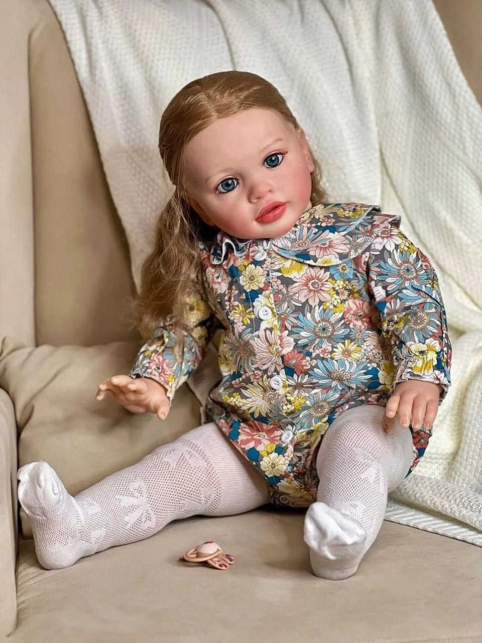"مو مجرد لعبة…
هاي دبدوبه 🧸ضخمه 
✨ لعابة سيليكون ملامح حقيقية تخطف القلب 💗
🎁 أفضل هدية نجاح
تدللين بيها بنتچ أو حفيدتچ
وتخلين فرحتها غير شكل 💫
ناعمة جداً – تفاصيل دقيقة كأنها طفل حقيقي 👶
👁 عيون زجاج لامعة
💇‍♀️ شعر مزروع بصيلات حقيقية
📦 متوفرة أحجام مختلفة
🚚 توصيل لكل العراق
إذا تريدين هدية تبقى ذكرى حلوة ومميزة…
هاي الاختيار الصح 🤍
📩 راسلينا دايركت للحجز"
✨
إشارة الأصدقاء


**إذا كنت صاحب هذا الإعلان وتريد حذفه لأي سبب، رجاءا أرسل رسالة إلى الدعم الفني**