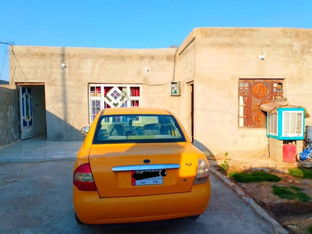 السلام عليكم دار سكن للبيع في منطقة اليوسفيه قرب التارتان شارع المدرسه  كافة الخدمات تبليط بل باب +مدرسه +مستوصف صحي+أسالة مي+خط مولد
السلام عليكم دار سكن للبيع في منطقة اليوسفيه قرب التارتان شارع المدرسه  كافة الخدمات تبليط بل باب +مدرسه +مستوصف صحي+أسالة مي+خط مولد
  يتكون من غرفتين نوم وصاله كبيره  واستقبال  وحوش كبير وحديقه البيت كله سراميك  للاستفسار اكثر  ***********
