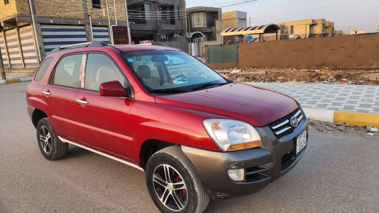 سبورتج موديل 2009رقم ذي قار انكليزي محرك وكير مكفولات حجم المحرك 2000اسياره جمالية جماليه  اثر جراد  مكفوله من الضربه ولخياس  اسياره  جاهزه بي  نقص شي بسيط سعر ٨٨ بي مجال بسيط  مكاني الناصريه مركز ***********
