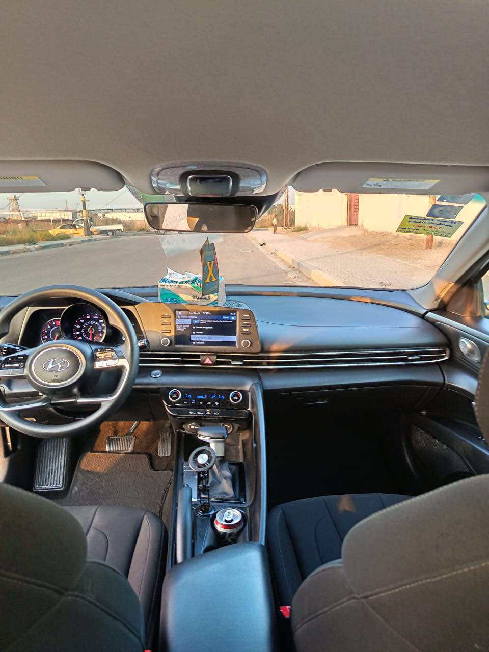 السلام عليكم 
النترا 2023 محرك 2000 دوش
صور الضرر بلمنشور 
ماشيه 50 كيلو متر مو ميل
سياره جديده خير من الله 
ضرر السياره بنيد فقط صطحي بدون اي دواخل 
رقم الهاتف *********** بغداد, العراق
