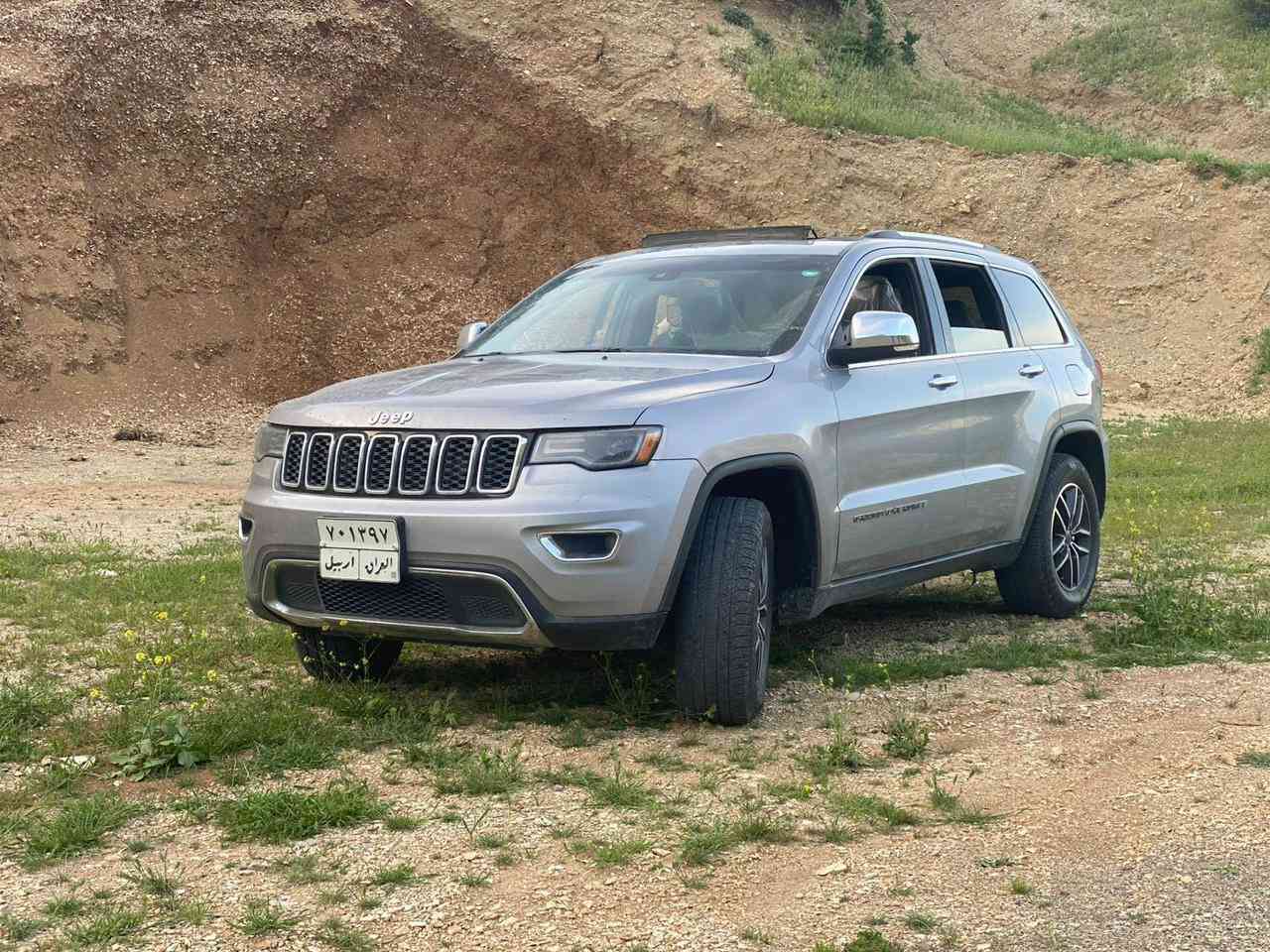 💵💵السعر::اترك تعليق يصلك مباشرتا

السلام عليكم 
جيب 2019 لمتد 
السيارة فول شاشة جبيرة بصمة فتحة كشنات جلد وكهرباء تدفئة وتبريد السيارة ناعمة صدر جديد  تبريد ثلج مثبت سرعة وتحكمات استيرن فول وشفتات  مكينة كير كفالة ااسيارة رقم شمالي ماشية 100الف حادثهة جاملغ وبنيد  وبيهة رصعة بالجاملغ الخلفي السيارة بأسمي تحويل شوكت ميعجبك

المكان بغداد
الرقم ***********
أو ***********
