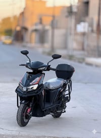 سكنس ماكس مدرع • ٣٠٠٠ واط • ٦ بطاريات