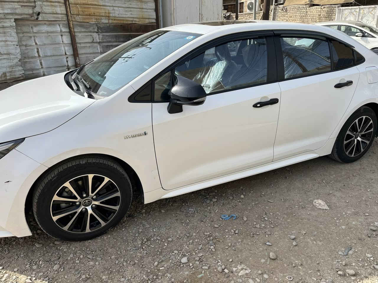 السلام وعليكم 
كورلا موديل ٢٤
السعر ١٤٨مجال بسيط 
ماشية ٢٥الف 
***********
