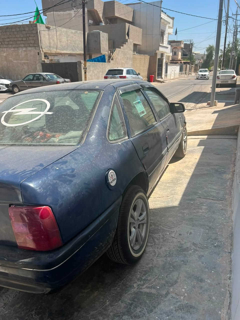 أوبل فكتره موديل 1993 محرك 16 رقم ديالى مشروع وطني بطاقه بانزين موجود سنويه 2026شهر 7 كير ومحرك تحويل شرط نواقص ترتيبات بسيطه مكان كركوك للبيع فقط للاستفسار ***********

