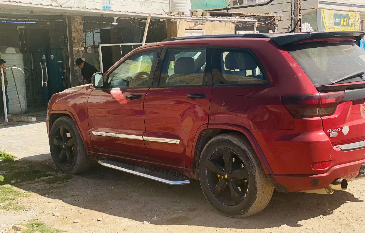 السلام عليكم
جيب لاريدو 2011 محدث 2020 

هيمي محرك 8 سلندر 5700 فول مواصفات وارد خليجي قطعتين صبغ فقط رقم بغداد مميز 

بنراما 

قطعتين تبريد

كشنات جلد 

بصمة 

دمام صوت 

شاشة تاب 

تحكم  ستيرن 

جنطة كهرباء 

ماوس تحكم 

وبعد بيها هواي مواصفات 

للاستفسار الاتصال على الأرقام 

*********** واتساب فقط

***********

مكاني بغداد التاجي 

السعر / 138 وبيها مجال بسيط
