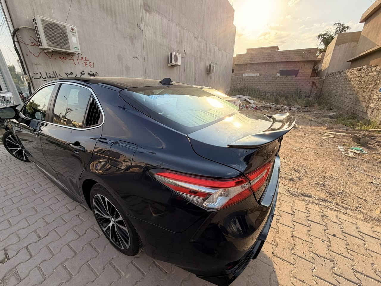 Camery 2018 se plus
كامري 2018 موصفات فول ماعدا بصمة 
فتحة سقف (Sliding Roof)
رادار أمامي ونظام تثبيت السرعة التكيفي
كشنات جلد 
مقعد سائق كهربائي مع دعم للظهر
كير ومكينة شرط 
رقم سليمانية  
اللون ازرق وهذا اللون يتغير مع الضوء 
وارد كندي بيها 3 قطع بونيد و2 جامرلغ 
مع رصعة بالشاصي السكن صوره الضرر مرفقه بالصور 
السعر ؛ 165


**إذا كنت صاحب هذا الإعلان وتريد حذفه لأي سبب، رجاءا أرسل رسالة إلى الدعم الفني**