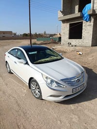 سوناتا ٢٠١٠ • ٢٤٠٠ • سقف بانوراما