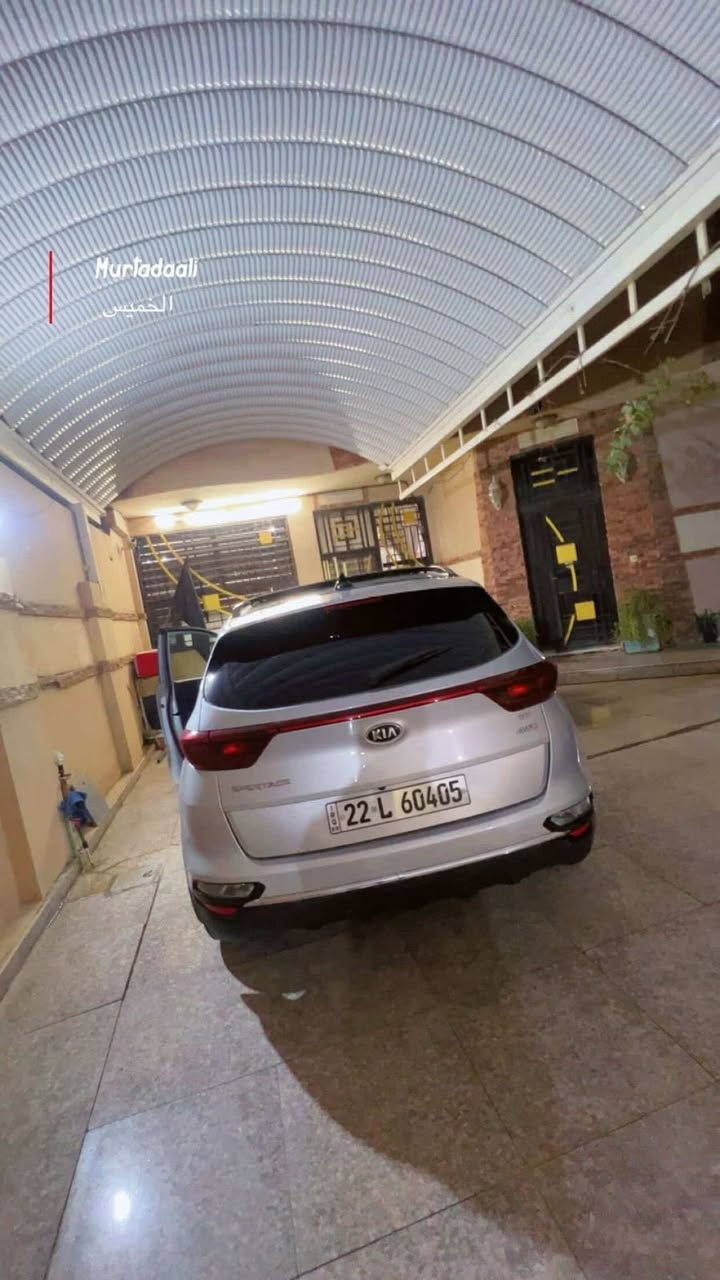 السلام عليكم سبورتج للبيع مديل 2020 ح
رقم اربيل 22
وارد امريكي حادث امريكا جاملغ الامامي تبديل فقط وهنا بل عراق تبدل قبق الجنطه اصلييي اكفلك شواصي ولغود

محرك 2400GDl 
ملاحضه بانزين كله محسن ودهن اصلي 

مواصفات فول فول فول خنك 
بنوراما 
تحديد مسار 
نقطه عمياء 
لايت زنون 
بك لايت لد 
اشاير بل مري ومري شفط عنده القفل 
بصمه تشغيل ابواب صندوك 
سايد بريك بصمه 
دفع رباعي 
انضمه قياده 
كشنات جلد +تدفئه تبريد 
ستيرن تدفئه تبريد 
صندوك كهرباء 
كشافات زنون 
رادار داير مداير السياره امامي وخلفي وجانبي 
شاشه كبيره 
تبريد قطعتين 
مانع تزحلق 
وبعد بيهه مواصفات هواييي 
ماشيه 150 الف 

مكان سياره كربلاء 
الرقم ***********لايوجد وتساب 
السعر 182وبيه مجال
