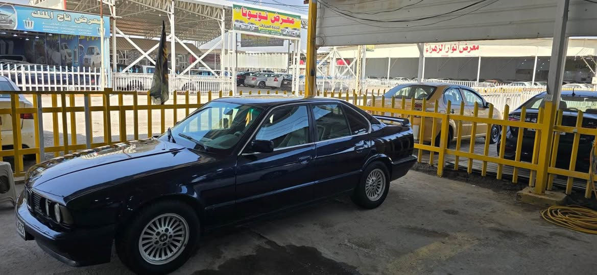 سلام عليكم بي أم 525 محرك فانوس مسكر كير اوتماتيك سياره جاهزه كفاله من لضربه والرسميات صبغ جماليه اثر جرد تخم تاير جديد تبريد رقم بغداد نكليزي تحويل ثاني يوم للستفسار ‭0773 564 6653‬ مكلف بل نشر البصرة, العراق
