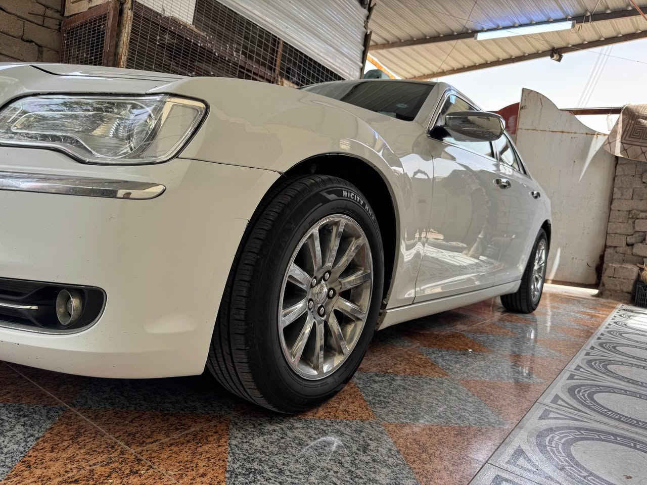 أوباما 12 كندي بأسمي 🇨🇦 داخله  كلين بيها صبغ جاملغات الاماميه درجه اولاً صبغ تخم تاير تخم تاير حداده جاهزه من كل النواحي تبريد 5 مواصفات سياره جديده وعلى ايدي رايدها 163 بيها مجال مكان السياره البصره القرنه *********** البصرة, العراق
