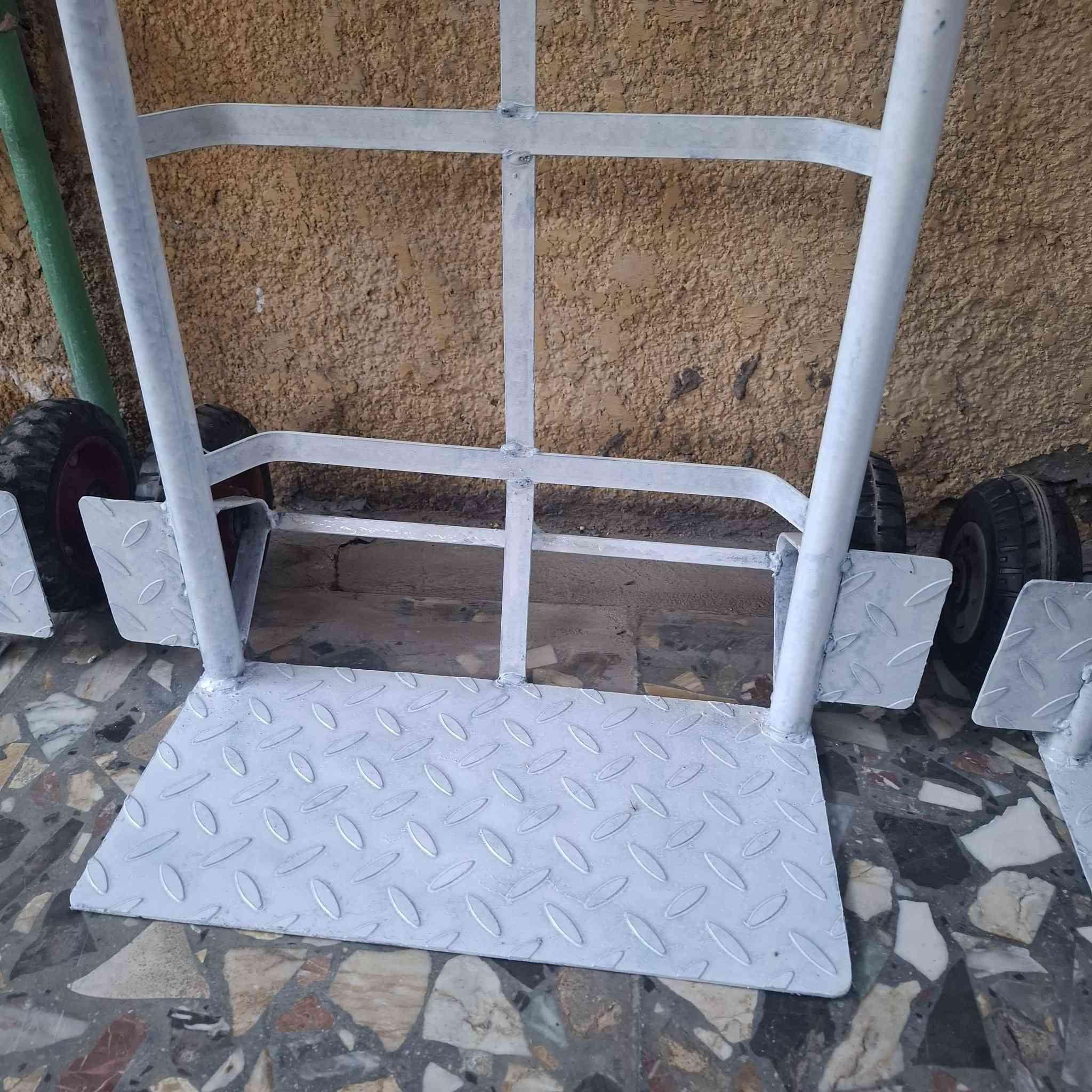 عربانه تفصال العرض ٤٠ سم والارتفاع ١١٠ تاير ٦ انج درجه اولى قاعده جكر ٣ ملم تفصال درجه اولى للطحين للغاز للمي ارو  عرض خاص ٢٥ الف مدينه الصدر الاورفلي بغداد, العراق


**إذا كنت صاحب هذا الإعلان وتريد حذفه لأي سبب، رجاءا أرسل رسالة إلى الدعم الفني**