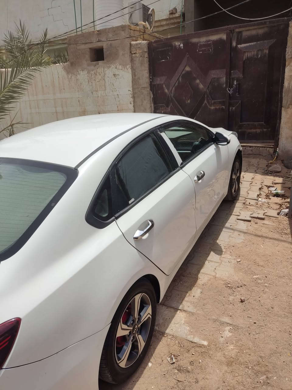سيراتو  19 متجايه كير  مكينه حداديه تبريد شواصي لغود حوض مكفول محرك 1600 رقم سلمانيه  نص فول تحكم ستيرن مثبت سرعه تبريد قطعتين السعر 120 أو بيها مجال الرقم *********** مكاني نجف+ خطين غاز بانزين
