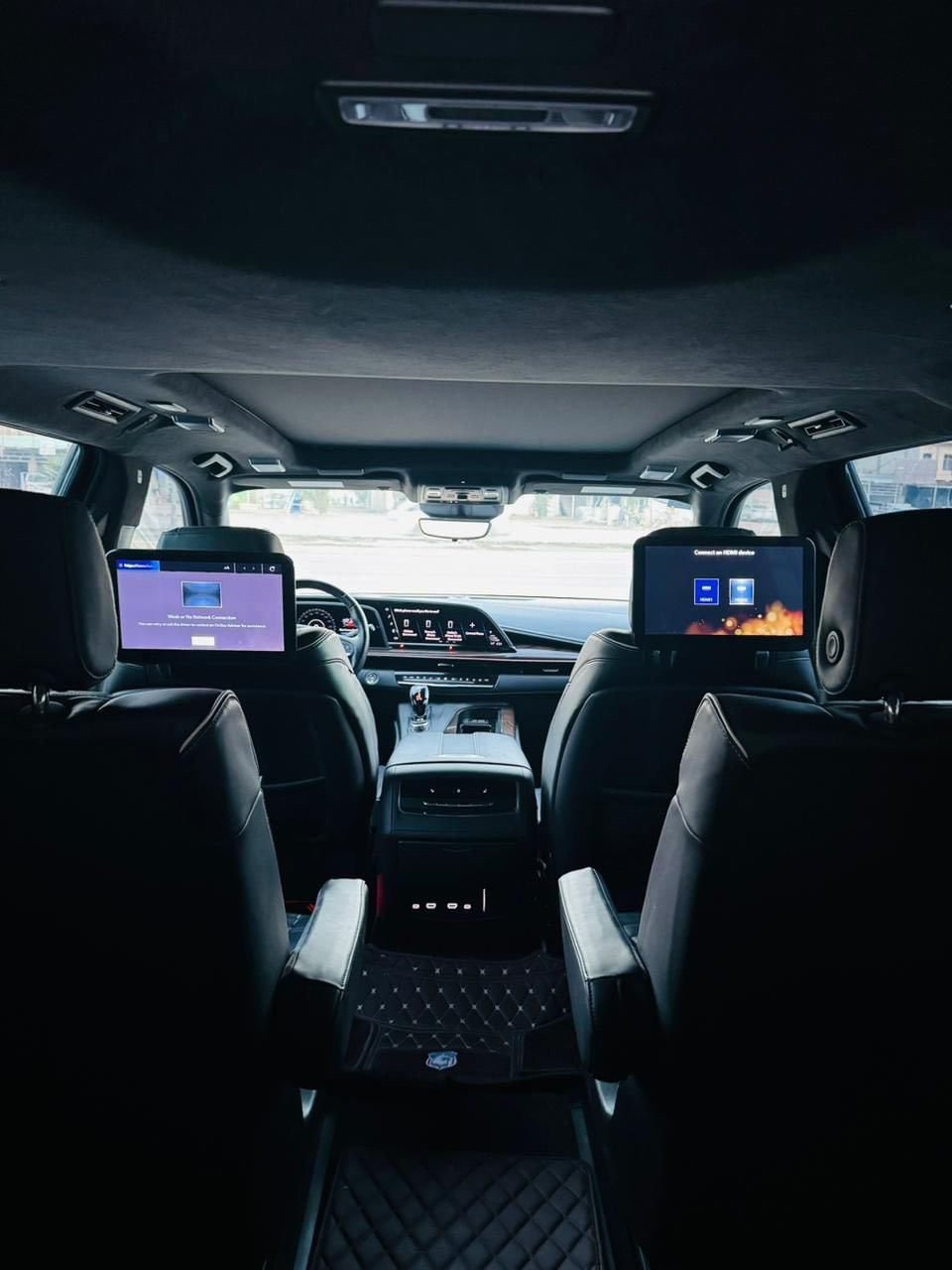 للبيع او مراوس حسب القناعة
🚙 النوع: Cadillac Escalade
⭐ المواصفات: فول مواصفات (Espresso)
🎨 الداخلية: جلد بيتنجاني فاخر مع مساج
🇺🇸 الوارد: أمريكي
⚠️ الحالة: حادث جاملغ مبدل وكارت بلباب السايق 
📏 عداد المشي: 28 مايل فقط
🔊 الصوت: 36 سماعة
⚙️ المحرك: 6200 سي سي

المميزات:
🛑 سقف شاموا
🛑 شاشات خلفية
🛑 دوسة كهرباء
🛑 5 كاميرات
🛑 حساسات 360 درجة
🛑 أبواب شفط
🛑 كشنات جلد بيتنجاني
🛑 كيج إلكتروني
🛑 جكات تصعد وتنزل

📍 العنوان: بابل

📞 للاستفسار:
***********
