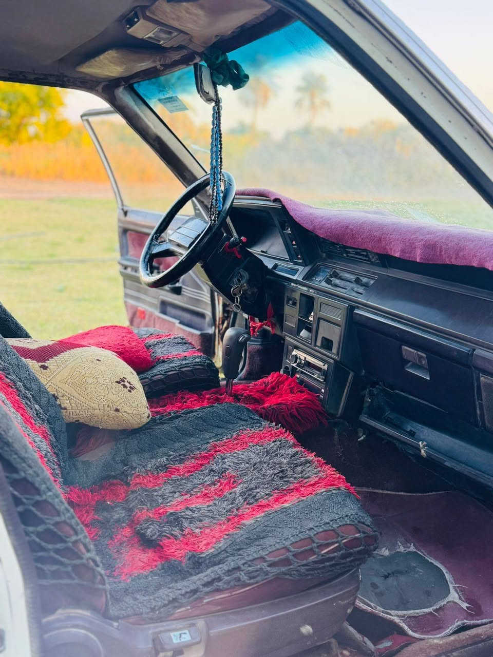 السلام عليكم
سياره سوبر ٨٥ جاهزه مكينه وكير وحدايه  والباقي شوف العين
رقم مثنى
سياره بسمي مكان السياره الشطره رقم الهاتف***********
 السعر ٣٠ وبيها مجال حك الجيه
