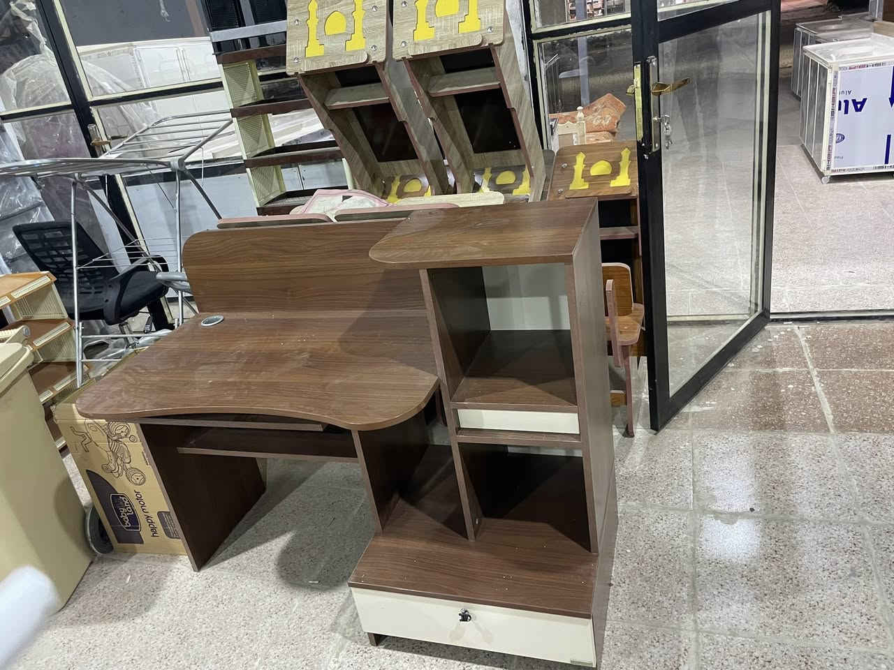 على بركة الله تم وصول حاويه اثاث منزليه جديد كاونترات وديوان أسعار بلاش جوه السوك #عنوانه شارع الناحيه بابل الشوملي *********** واتساب
