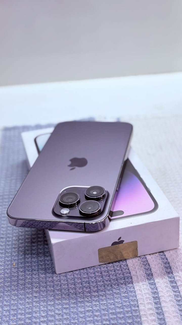 Iphone 14 Pro Max 256G
للبيع ايفون 14 برو ماكس ذاكرة 256
شرق اوسط بلادي
نظيف نظافة الجديد
بطارية 88 
لا مفتوح ولا داخل صيانة
مكاني زيونة
رايدة ب900 قفل
***********
