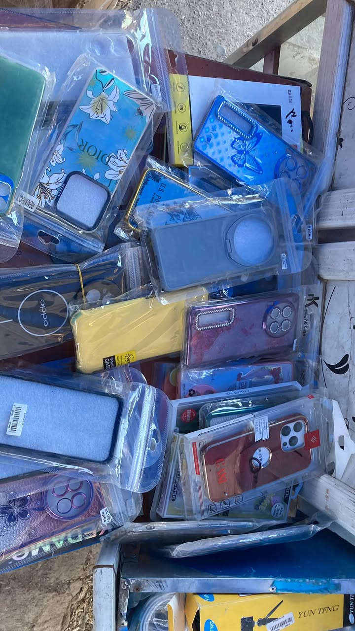 عندي فوك 380 كفر و فوك 200 كفر حديث كلها جديد والله بسعر 140 الف بيهم مجال توصيل مجاني تواصل *********** واتساب فقط 
اذا اتصال ***********
