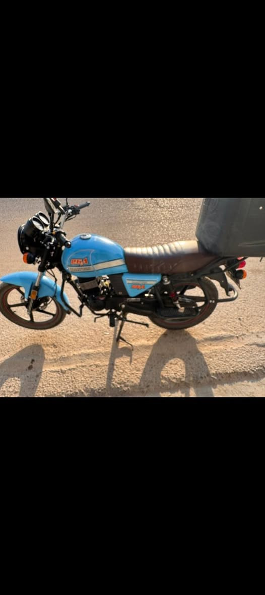 السلام عليكم دايون موديل 23طالعه 24سنويه رقم كربلاء تحويل مباشر. دراجه نضيفه حيل محرك ممفتوح سعر   2400. وبيه مجال للستفسار ***********
