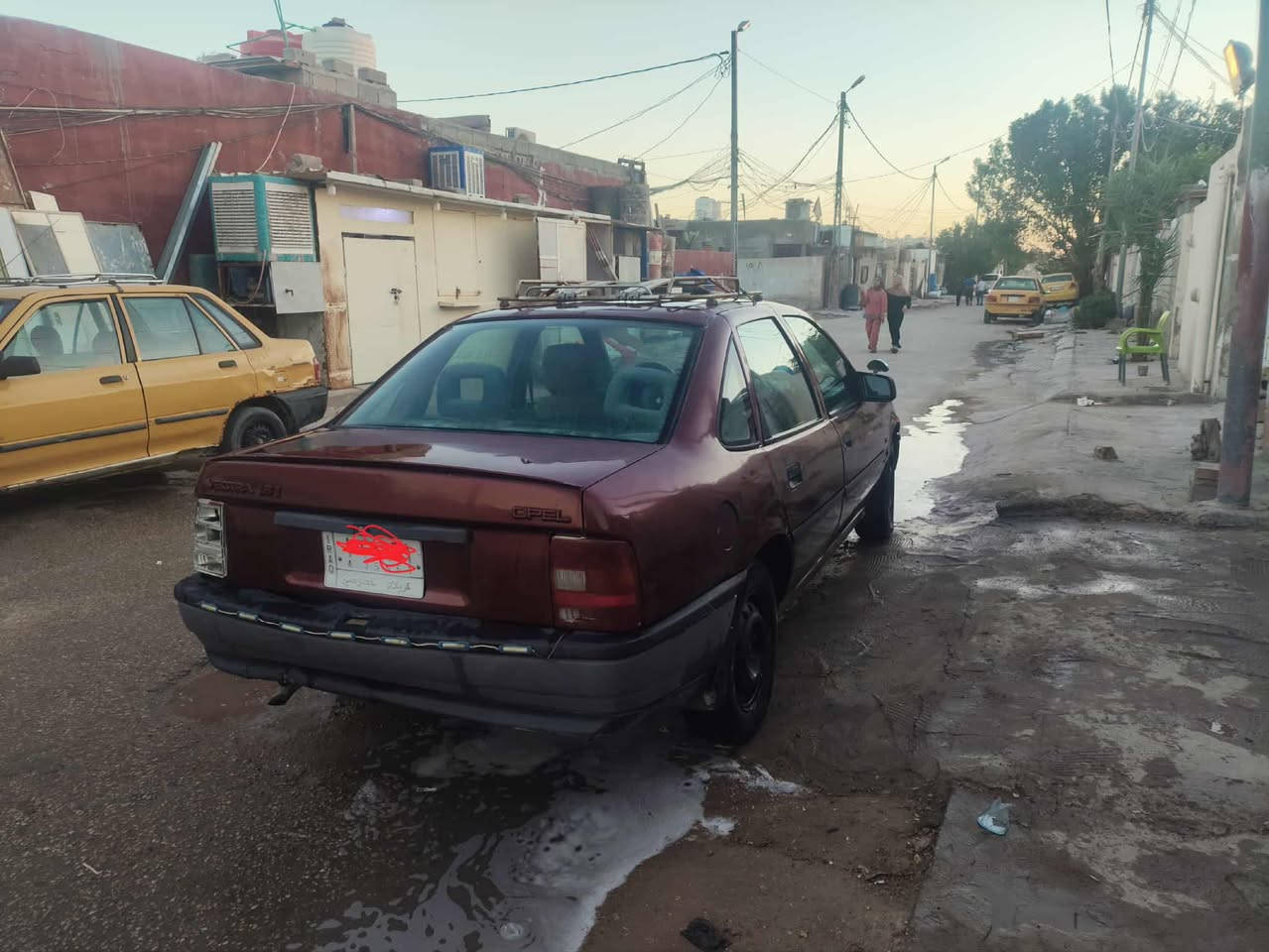 اوبل فكترا مديل 92 رقم كربلاء الماني سنوية نافذة ب2019
سيارة حلوة بس عوزها ترتيبات بسيطة 
سعرها 23 وبيها مجال
موبايل ***********
