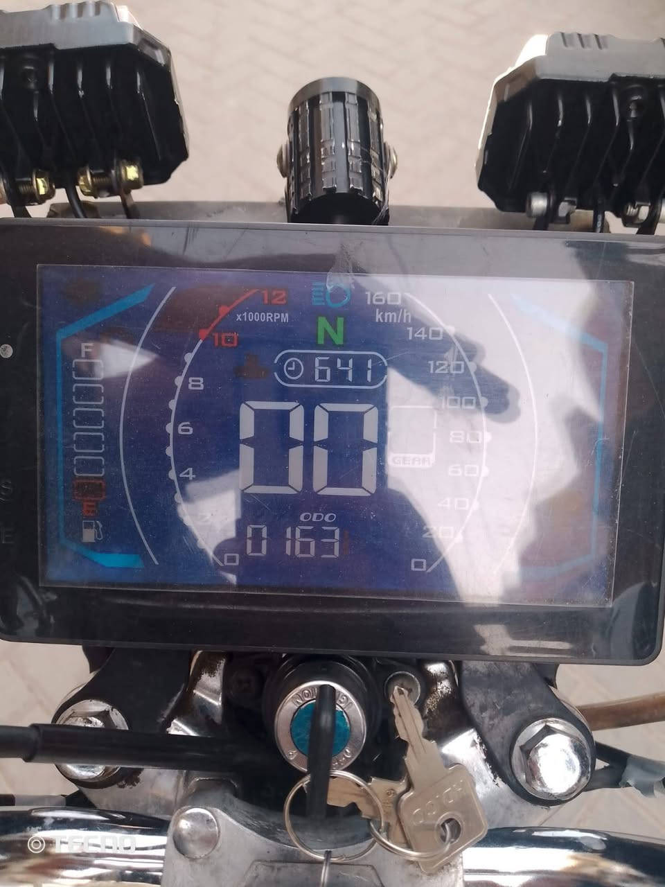 السلام عليكم دراجه ايراني 2025 نازله بال 26 مقفوله كفاله عامه واي نقص ما بيها مكان بغداد السعر 800 دراجه حلوه وناعمه وامي ***********ال*********** اسيا واتساب والاثير على السيم كارت
